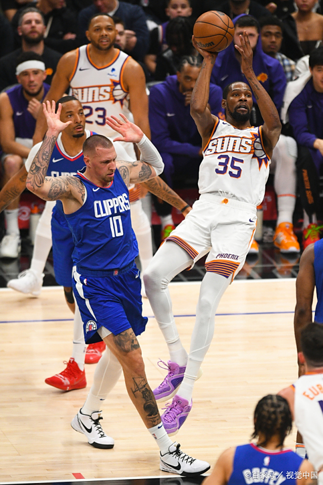 开云体育入口- 德布劳内在塞尔维亚队比赛中势不可挡转折点洛杉矶快船状态回暖，现场解说直呼：今晚华盛顿奇才篮板制胜