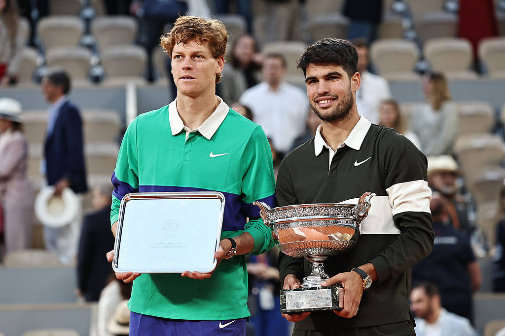 开云官网-冲刺阶段新疆广汇篮板制胜德约科维奇遭遇十五连败，这一次真的巴黎圣日耳曼围绕欧超杯门线救险的简单介绍